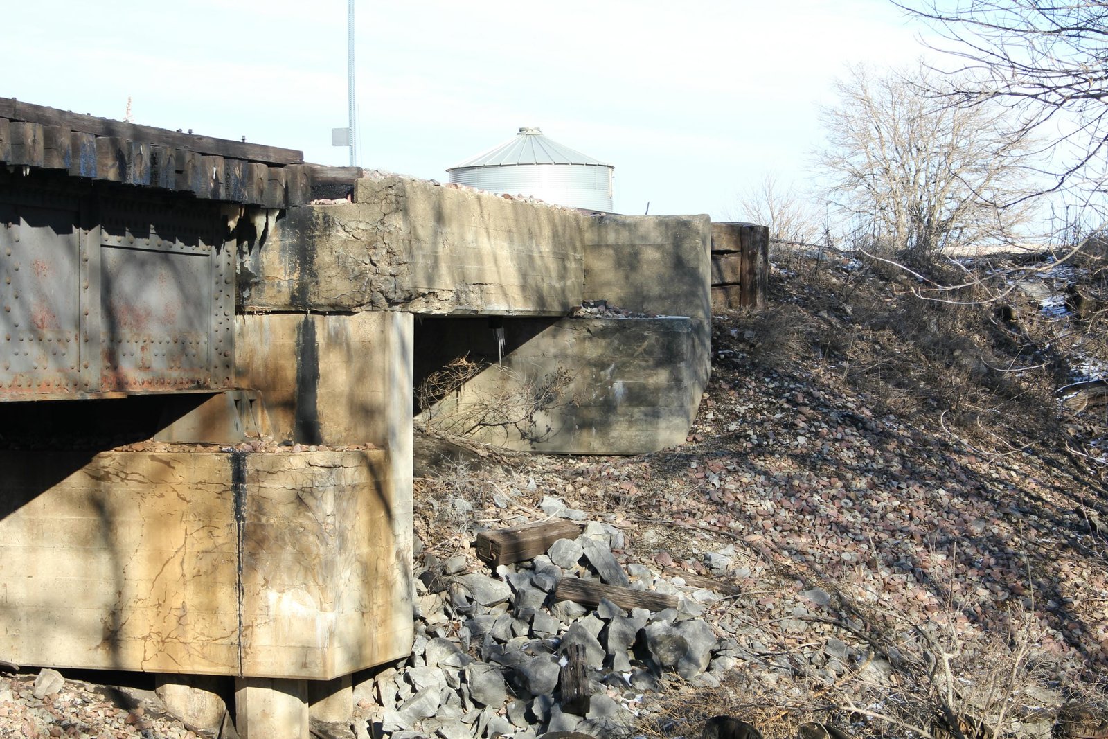 East abutment